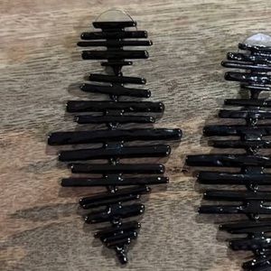 Kendra scott gunmetal earrings